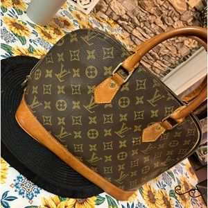 Louis Vuitton Monogram Alma BB